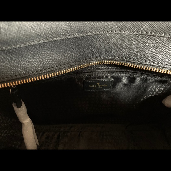 Kate Spade Tote - Picture 7 of 8